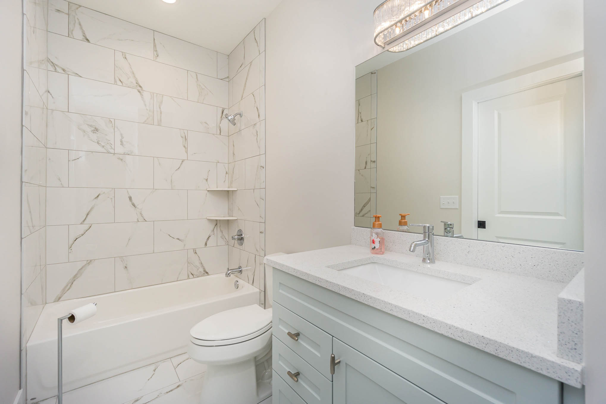 white modern bathroom tile design